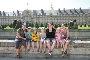 Family_holiday_in_Paris